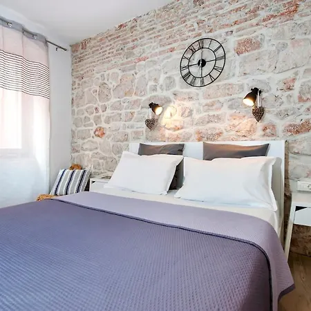 Center, 30 Meters From The Sea, Wi-fi Apartment Rovinj